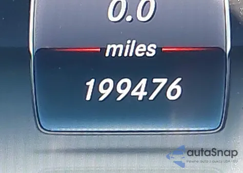 2015 Mercedes-Benz S 550 z USA, uszkodzony, nr VIN WDDUG8CB4FA156446